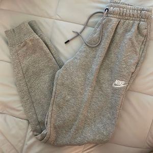 Women, Nike jogger sweatpants